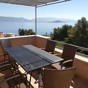 Apartament Panorama With Seasonal Pool, Slatine